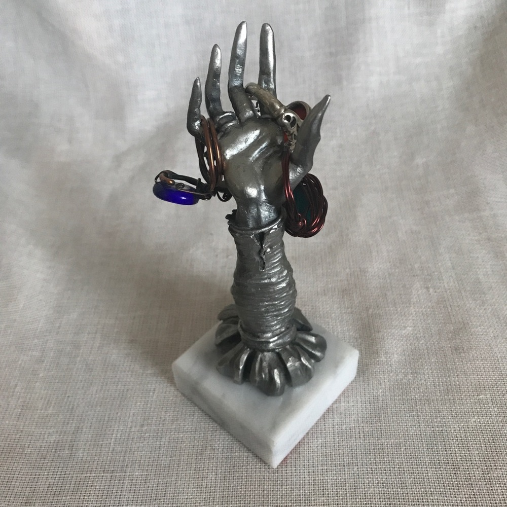 Jewelry Ring Holder - Theatrical Arm - Picture 8 of 8